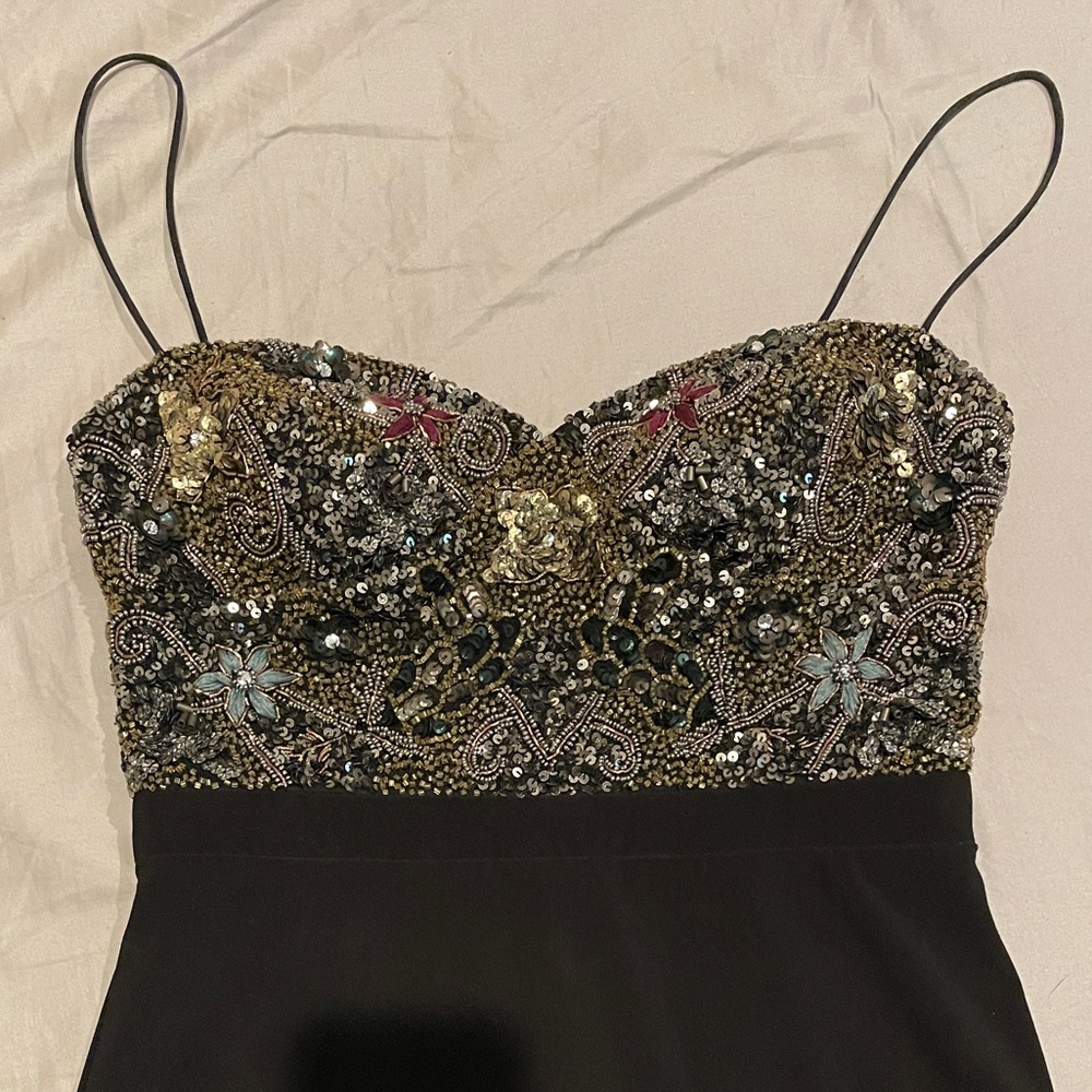 Adrianna Papell Sweetheart Gown with Beading (Black Tie Wedding Guest) - Picture 7 of 9